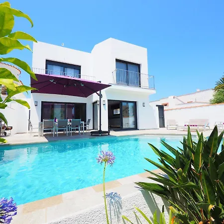 Norfeu By Interhome Empuriabrava