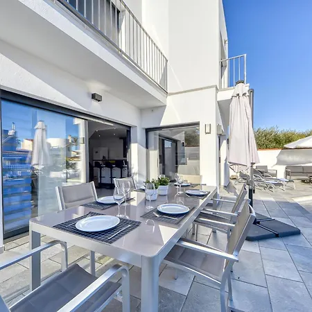 Norfeu By Interhome * Empuriabrava