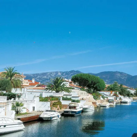 Holiday Norfeu 10 Holiday home Empuriabrava