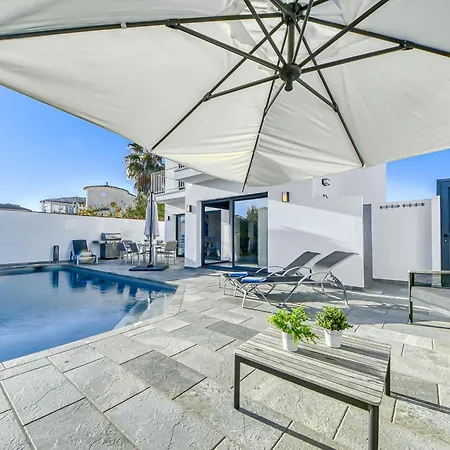 Holiday Norfeu 10 Holiday home Empuriabrava